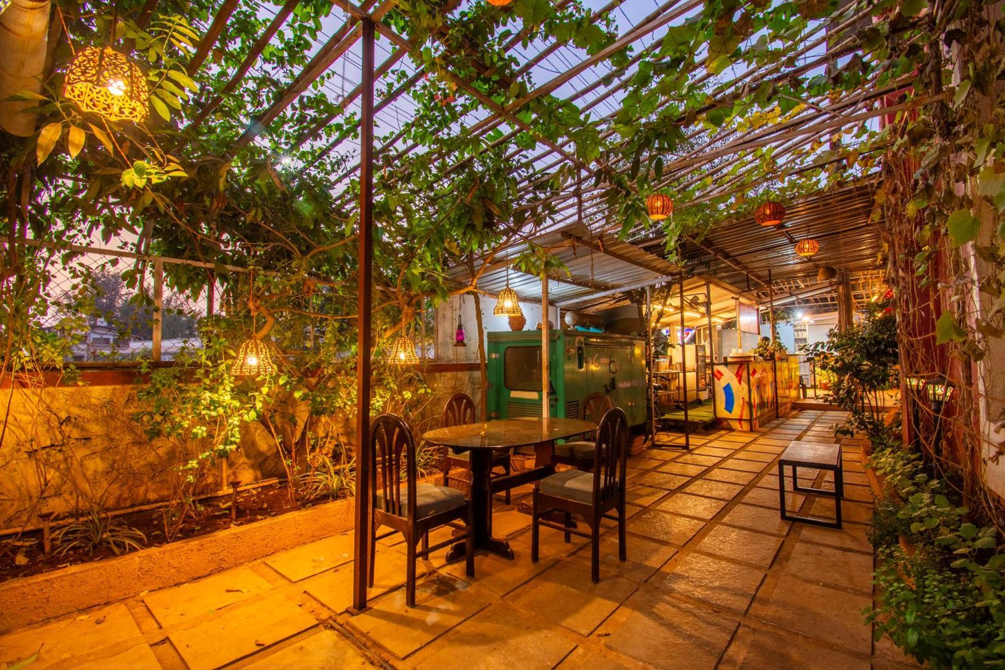 Flora Ecostay Resort And Spa Lonavla Exterior foto